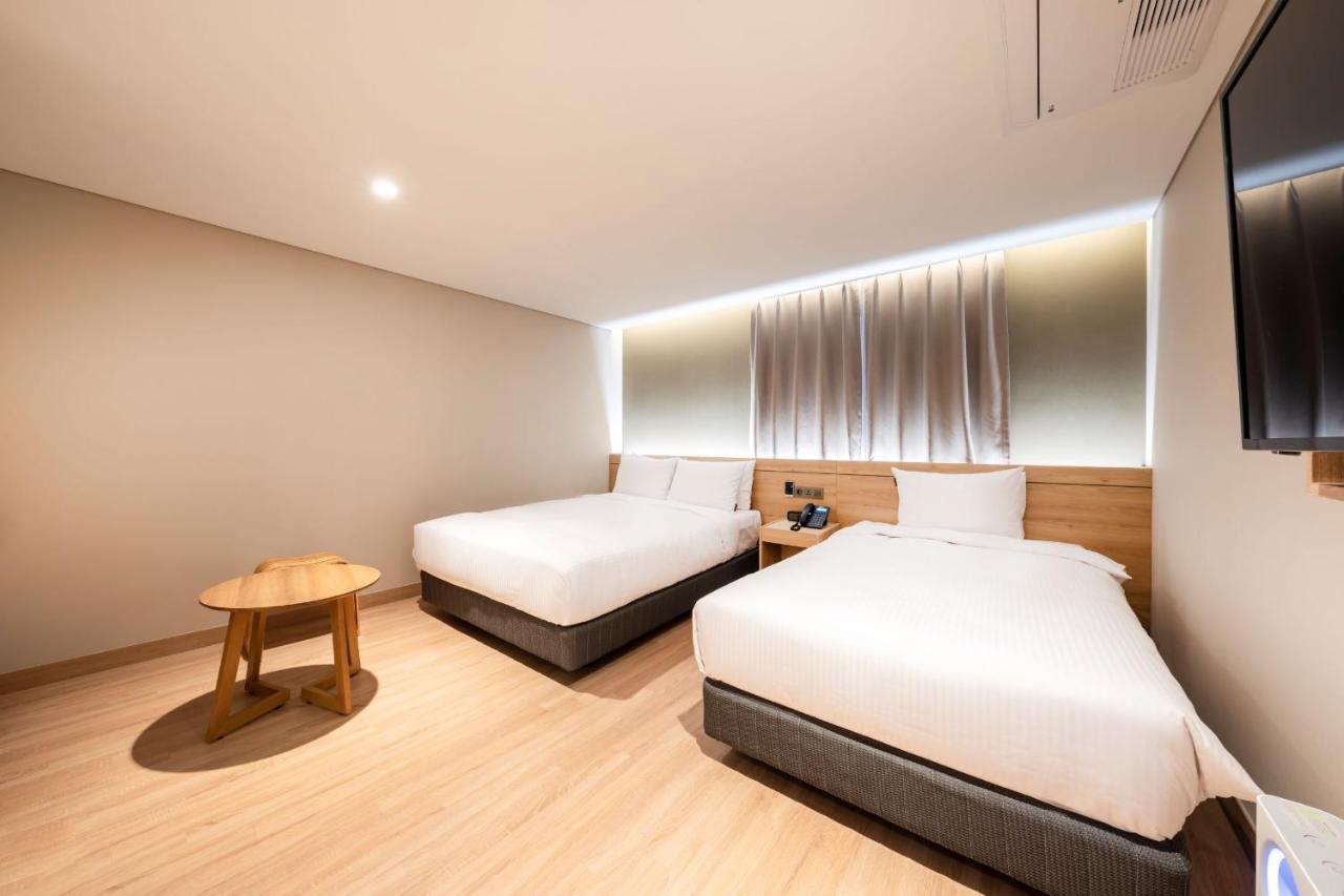 โฮเทล ฟอเรต์ เดอะ สปา Hotel ปูซาน ภายนอก รูปภาพ
