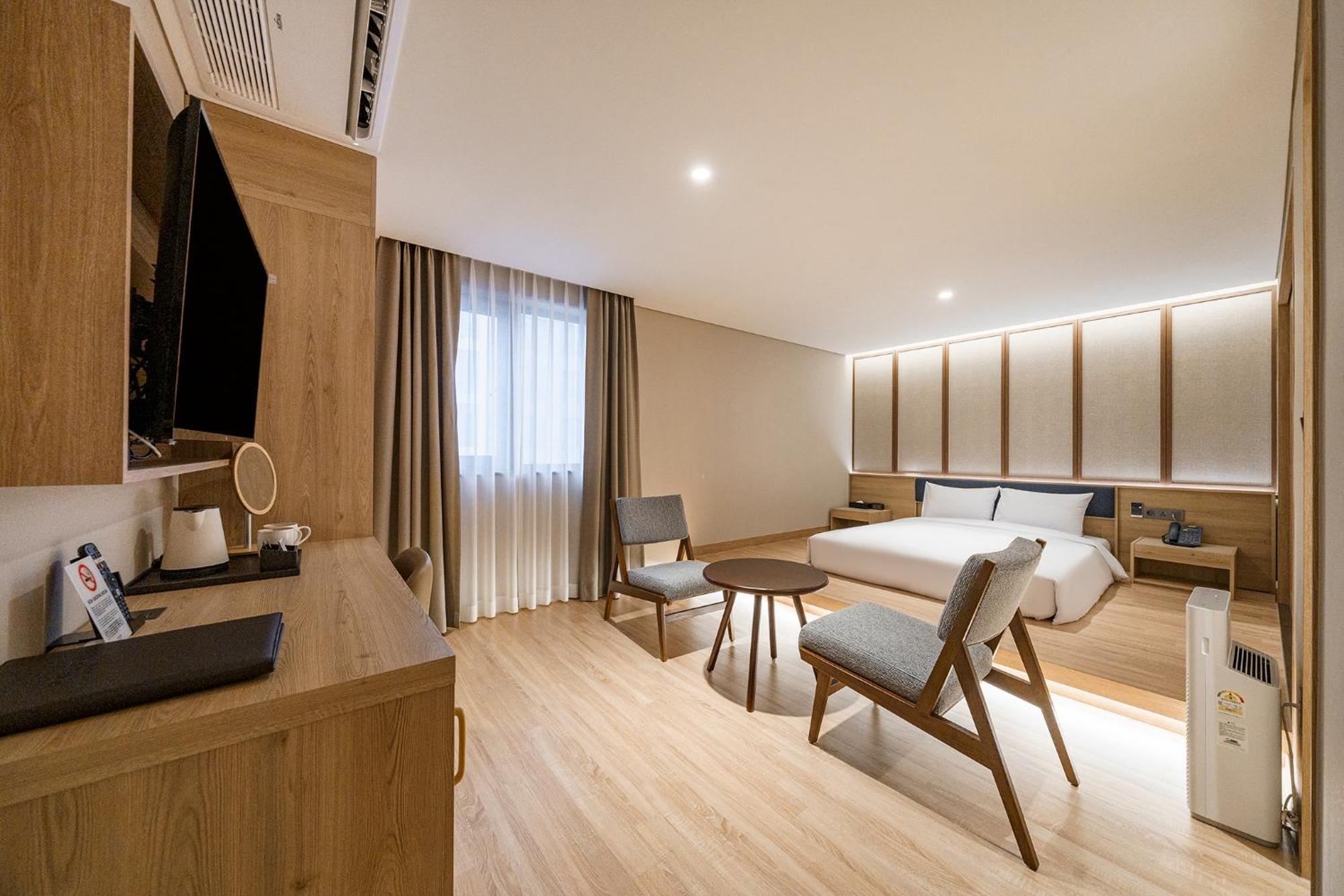 โฮเทล ฟอเรต์ เดอะ สปา Hotel ปูซาน ภายนอก รูปภาพ